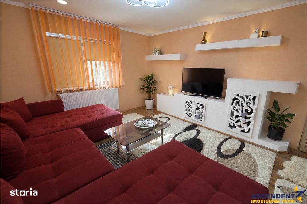 Proprietate 3 camere + studio independent, gradina, curte, Cristesti,