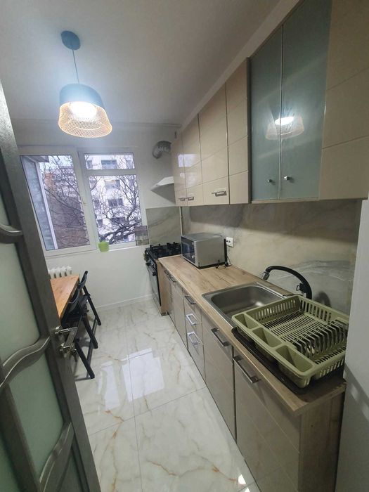 Închiriere apartament 3 camere Titan