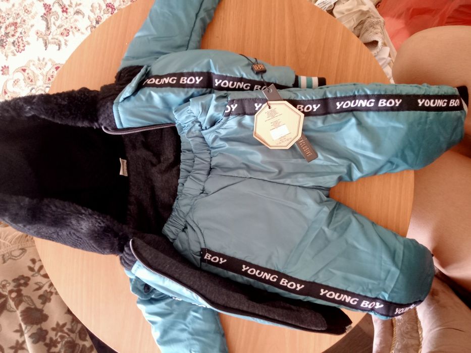 Продам детские вещи