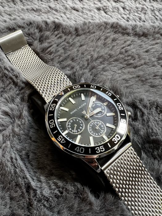 Часовник Marc Lauder