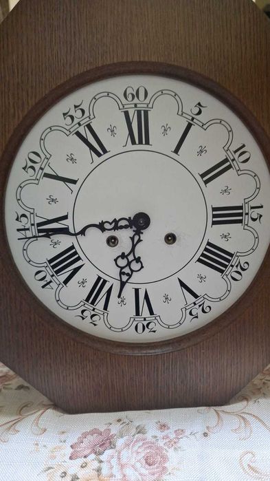 Ceas de perete mecanic