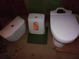 Унитазы раковины б/у в отличном состоянии