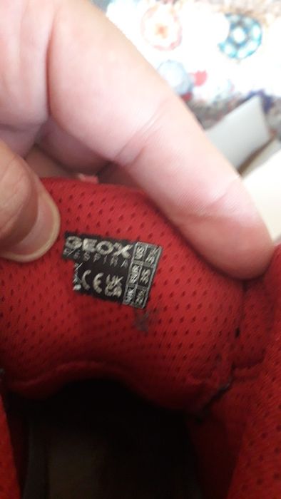 Papuci ghete cu lumini copii Geox Respira Spiderman nr 35 stare buna