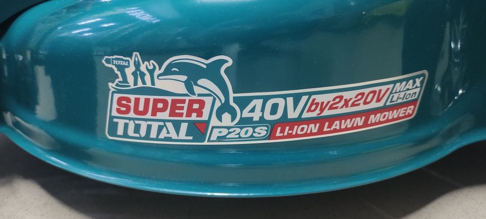 Продается газонокосилка