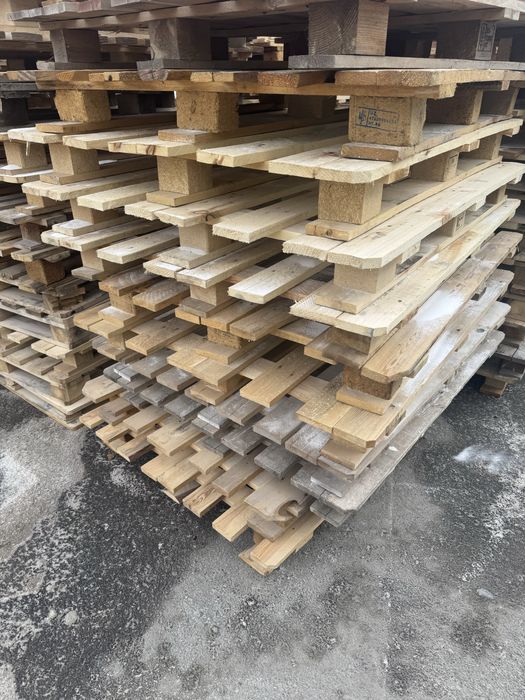 Прдам поддоны в хорошем состоянии