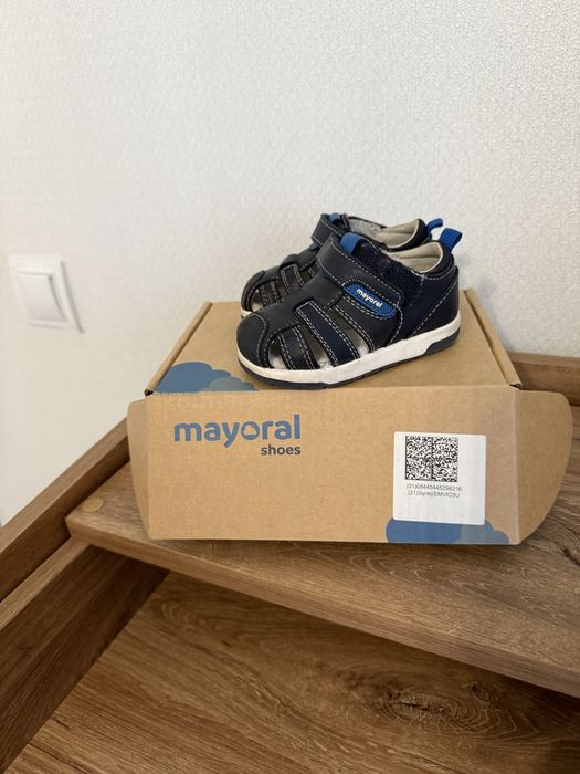 Сандали детские