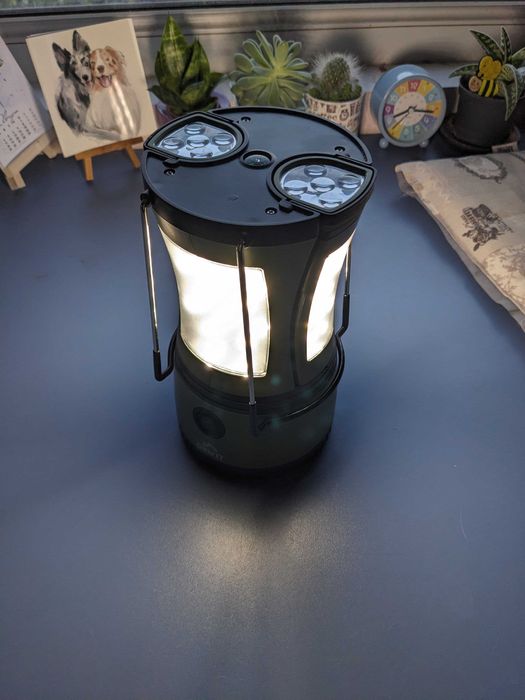 Лампа за къмпинг 2 в 1 Crivit с вградени фенерчета