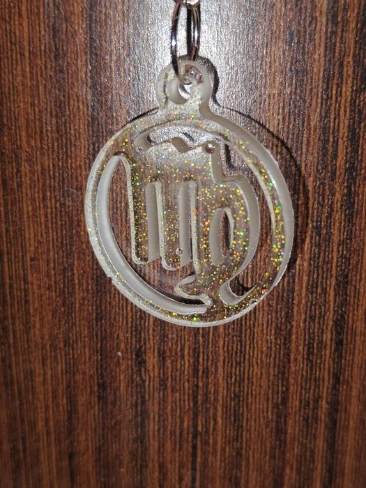 Продам брелки из эбоксидной смолы