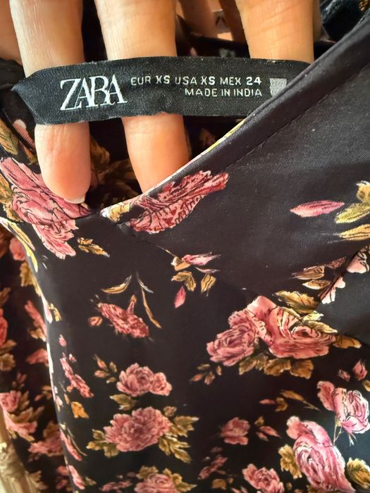 Сатенена рокля ZARA, XS