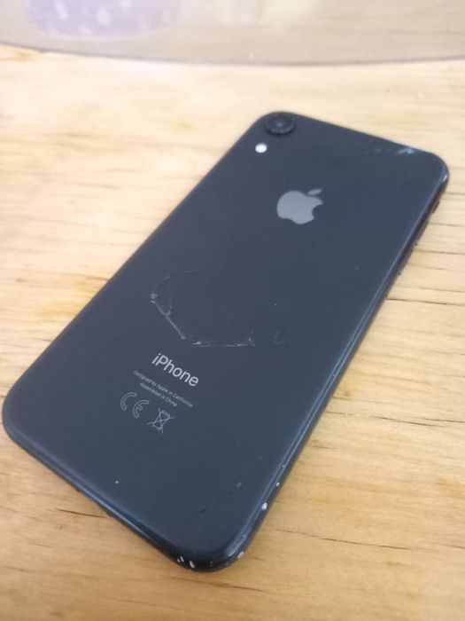 Продам или обменяю Айфон XR