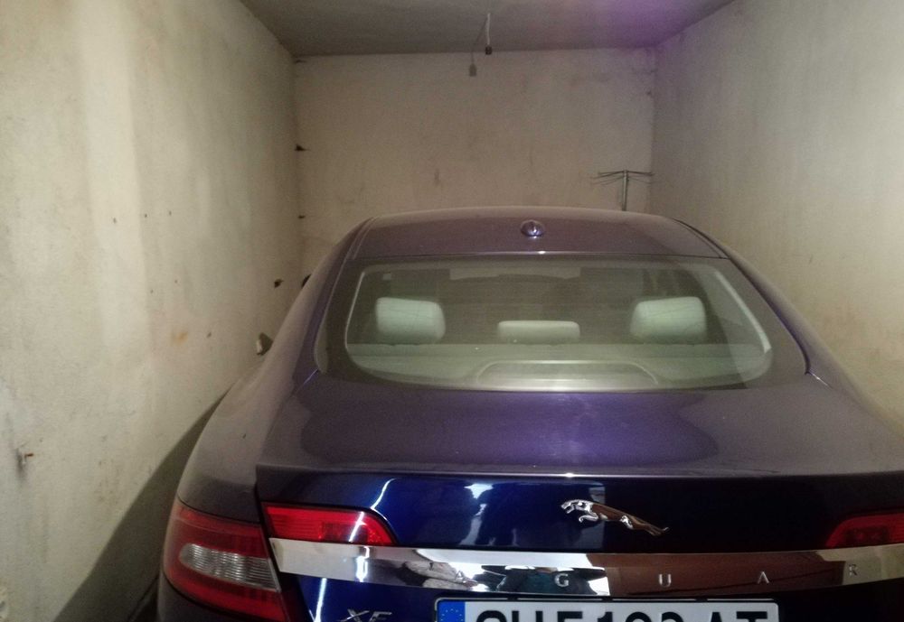 Дава се под наем Гараж / Паркомясто в Сливен, Център - 23 кв.м за 51 € - Снимка #3