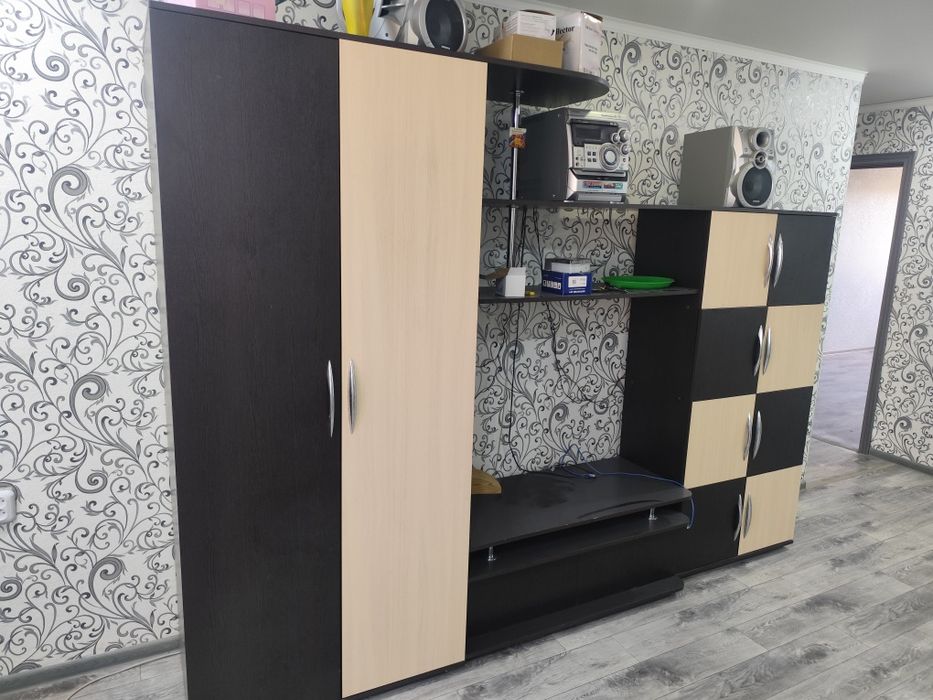 Продам стенку б/у