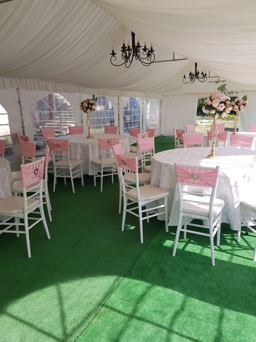 9 lei Inchiriez scaune Chiavari,transparente Napoleon,mese rotunde