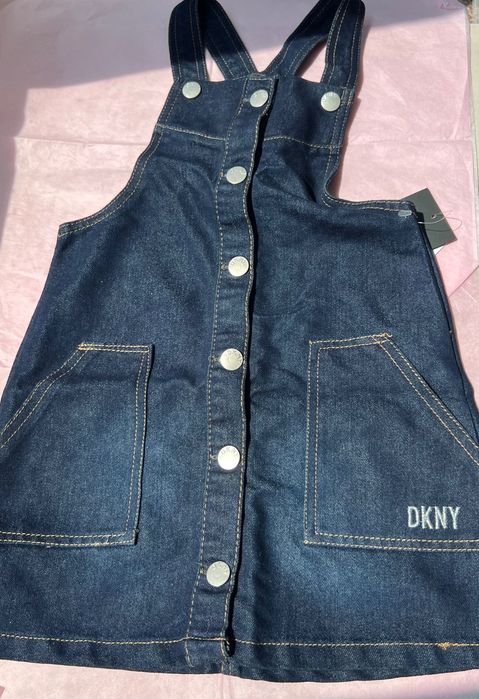 DKNY оригинален детски сукман с тениска  5 г