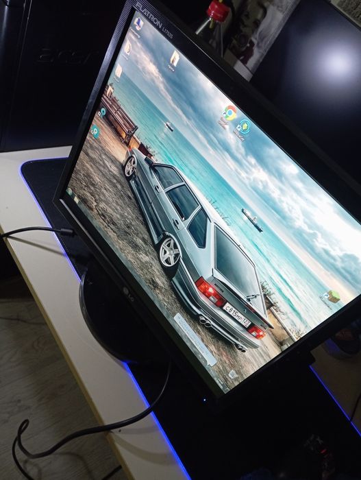 Продам монитор LG