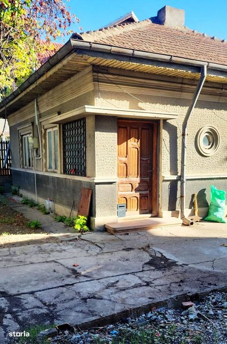Casa de vânzare zonă selectă Titulescu-Crâng, 460mp, front stradal 15m