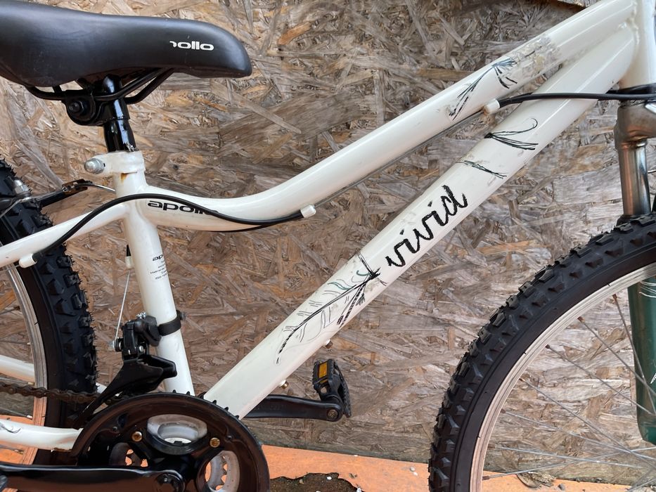 Bicicleta apollo vivid roti 24”