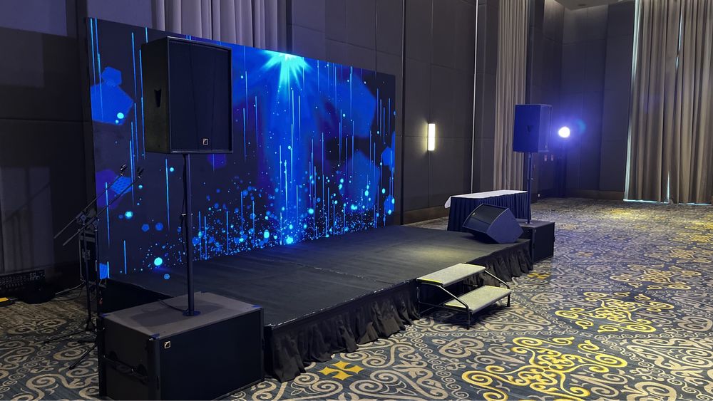 Звук, свет, лэд экран, сцена, подиум