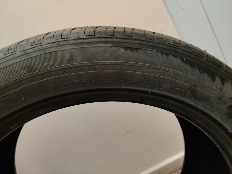 Продам шины б/у 2 шт за 25000