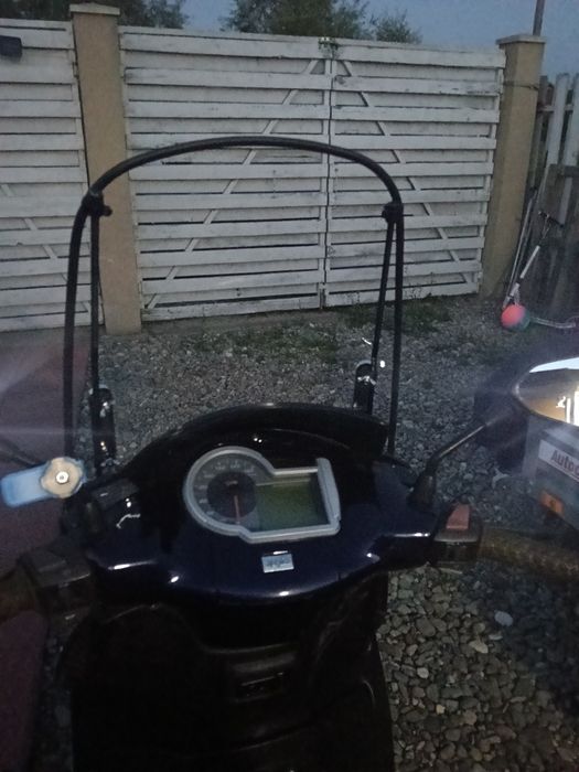 Scuter Aprilia Sportcity 200