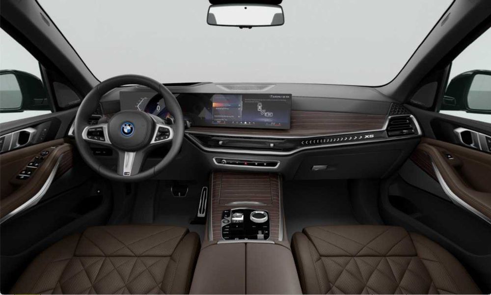 BMW X5 xDrive50e Гибрид в средней комплектации