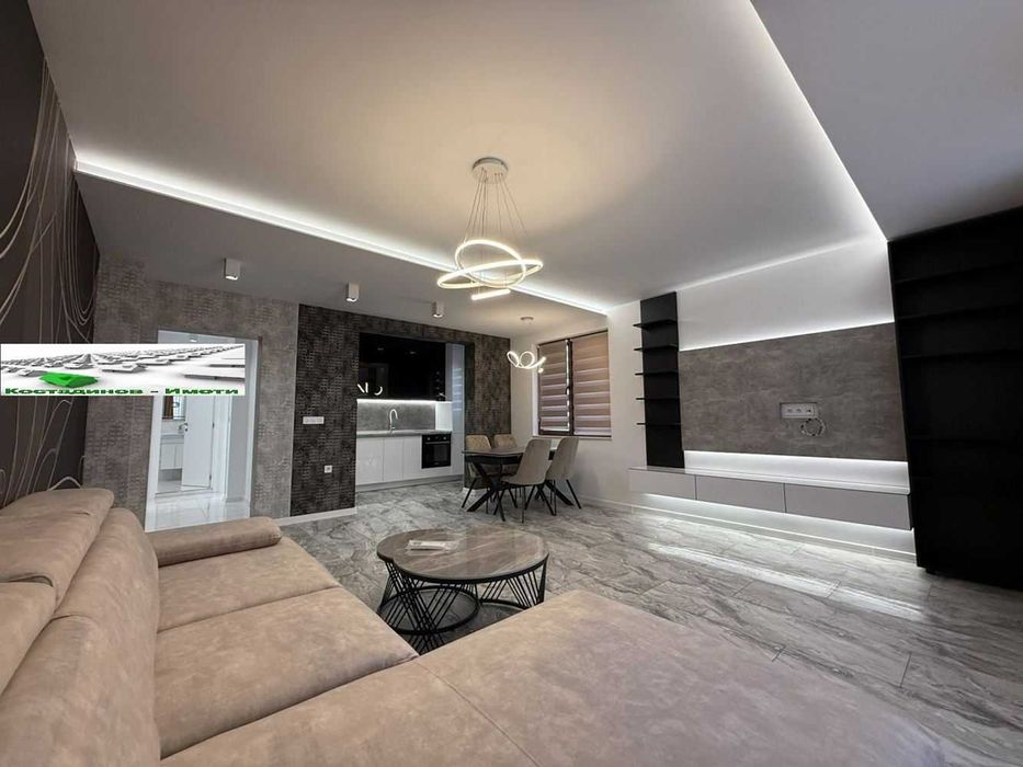 Продава се Тристаен апартамент в Пловдив, Остромила - 118 кв.м за 1907 €/кв.м - Снимка #2