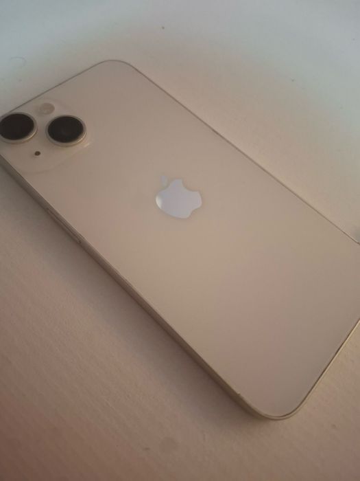 Iphone 14 бял, в отлично състояние