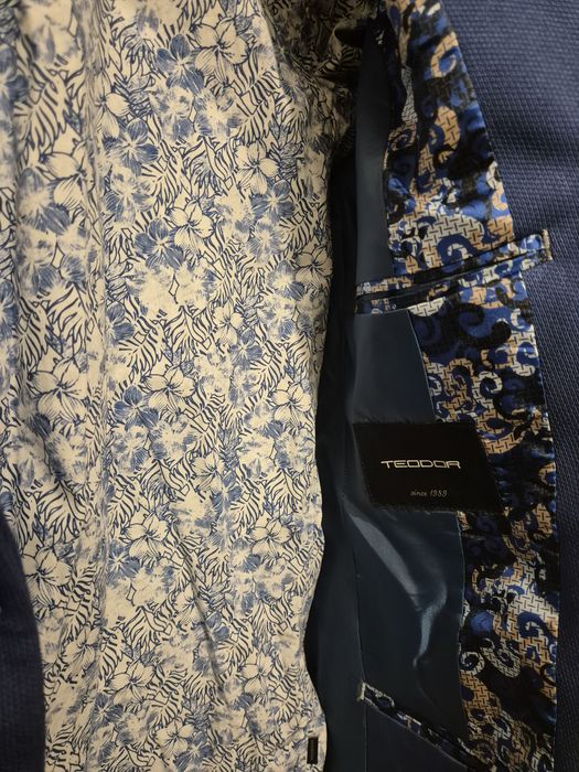 Сако и Риза - Teodor - M