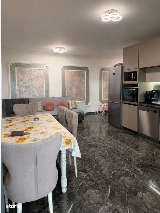 Apartament 3 camere Curte proprie Complet mobilat și utilat — fotografia 3