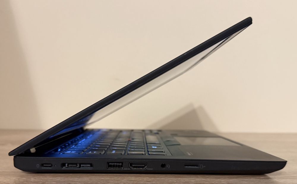 Lenovo Thinkpad T14 Gen2 CA NOU ! Ryzen 5 Pro 16GB ! T490 T495 Gen1