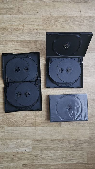 Carcase DVD uri, plastic si piele ecologica