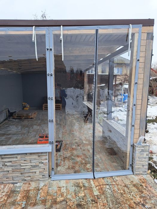 Inchderi terase / foisoare cu folie cristal