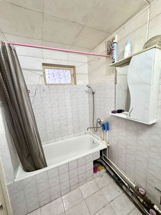 2 комнатная, 50 лет Октября 45, Арман