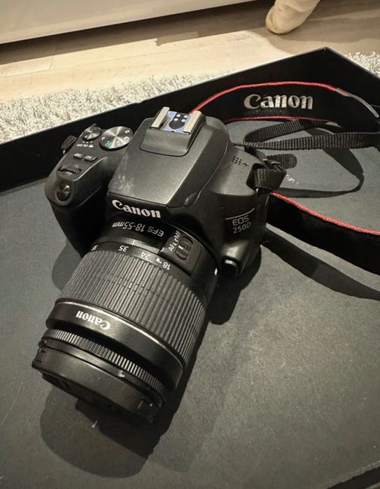 Aparat foto nou