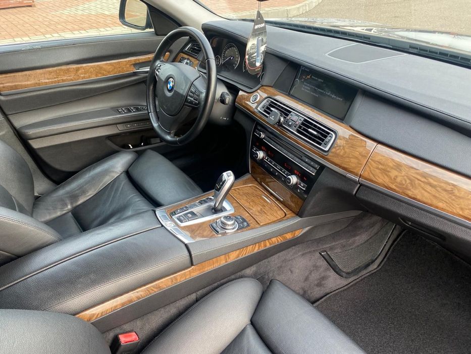 BMW 7 Series 2009 — imagine 5