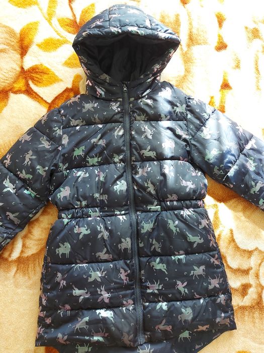 Куртка демисезонная. Детская. Очень теплая.