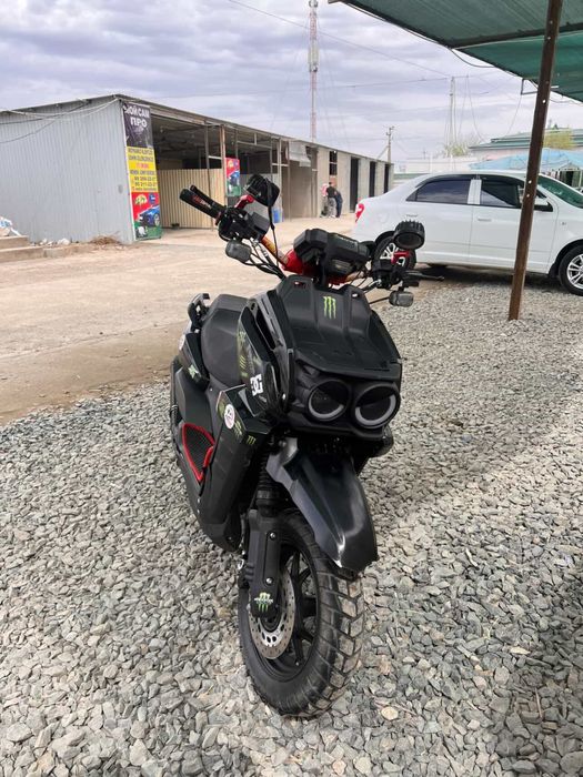 tank moped 150 cc