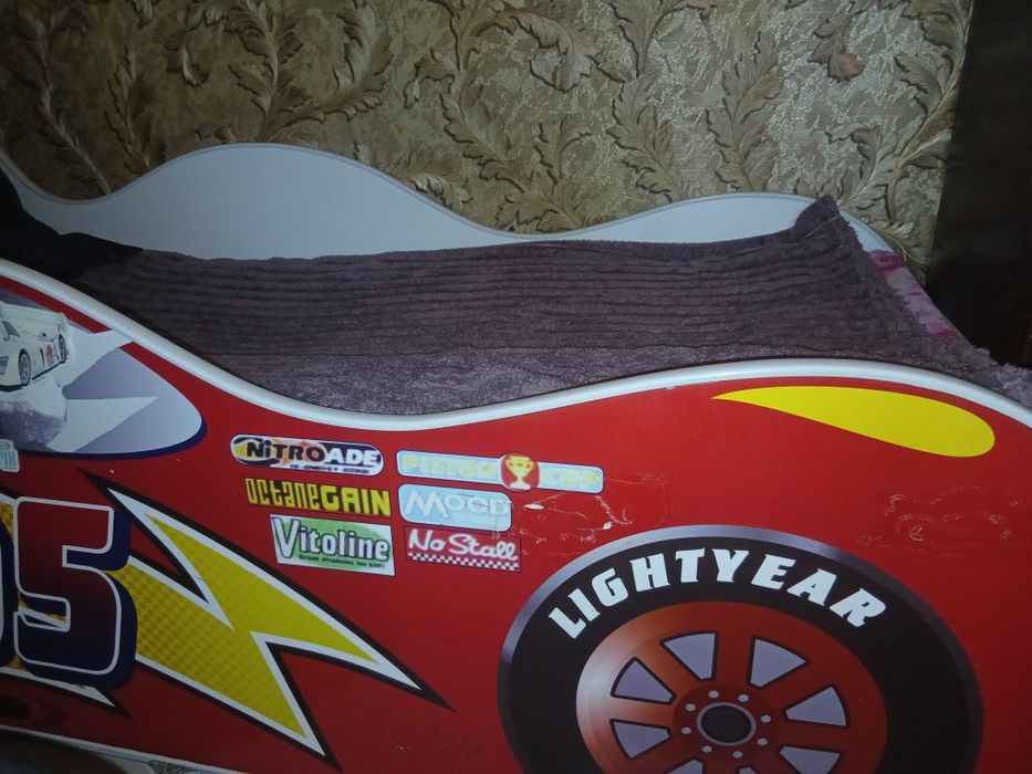 Продам детскую машинка