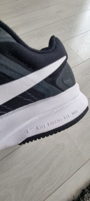 Мъжки маратонки NIKE SWIFT 3 (42.5)