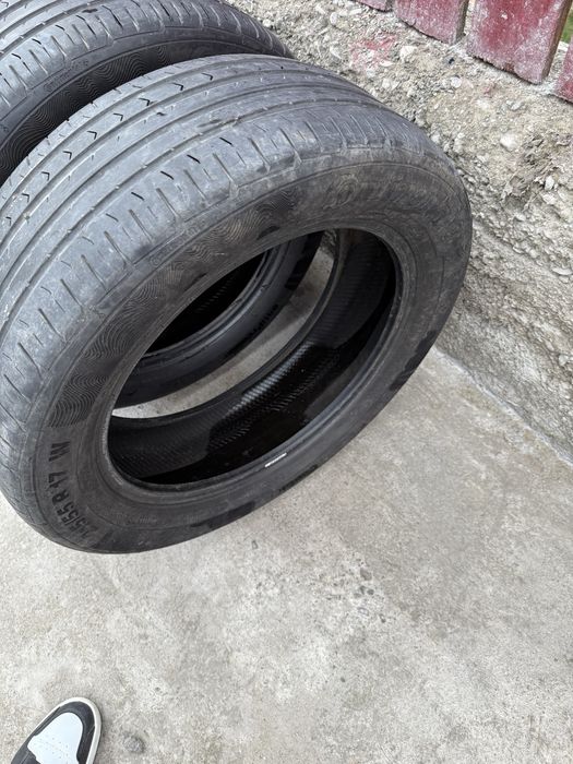 Vand cauciucuri/anvelope de iarna si de vara pe 17