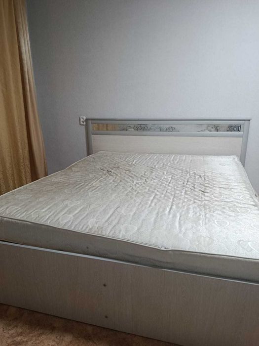 Двухместная кровать