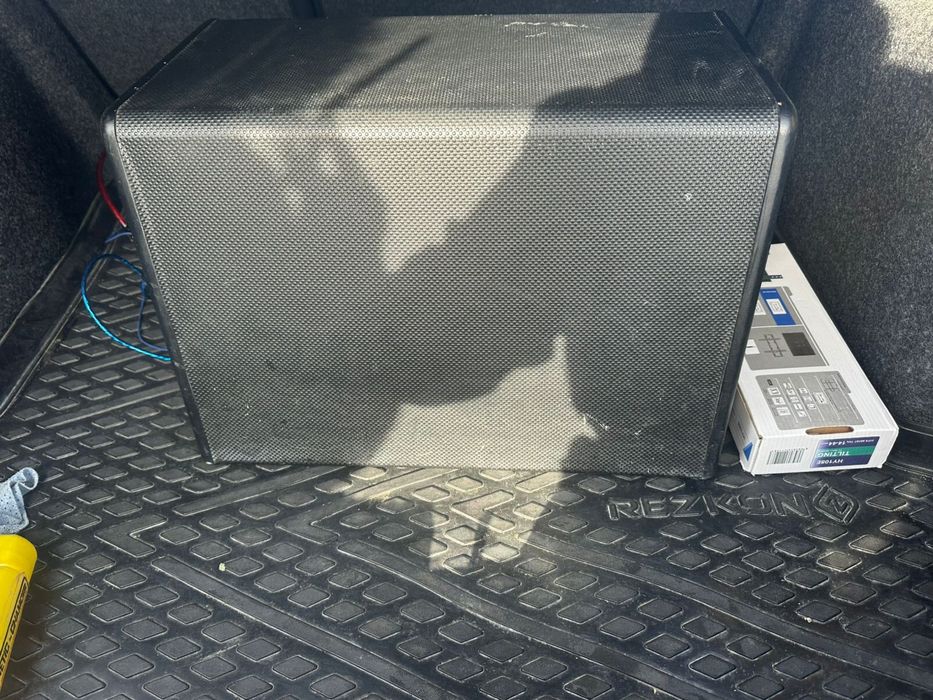 Продам сабвуфер Element 5