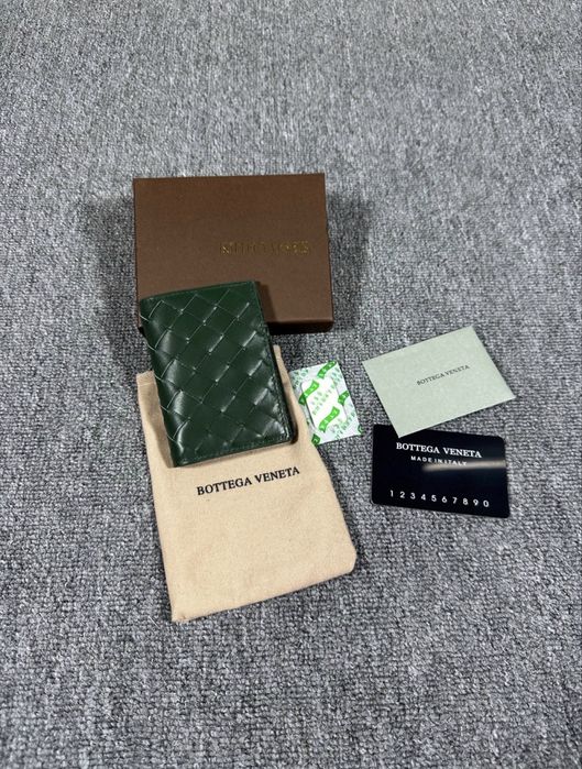 Bottega Venetta cardholder