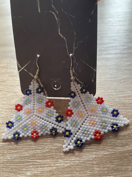 Cercei handmade din margele