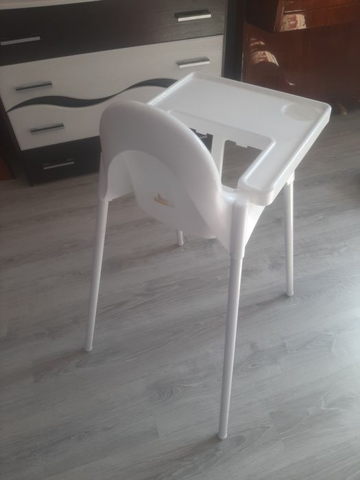 Детский стол для кормления