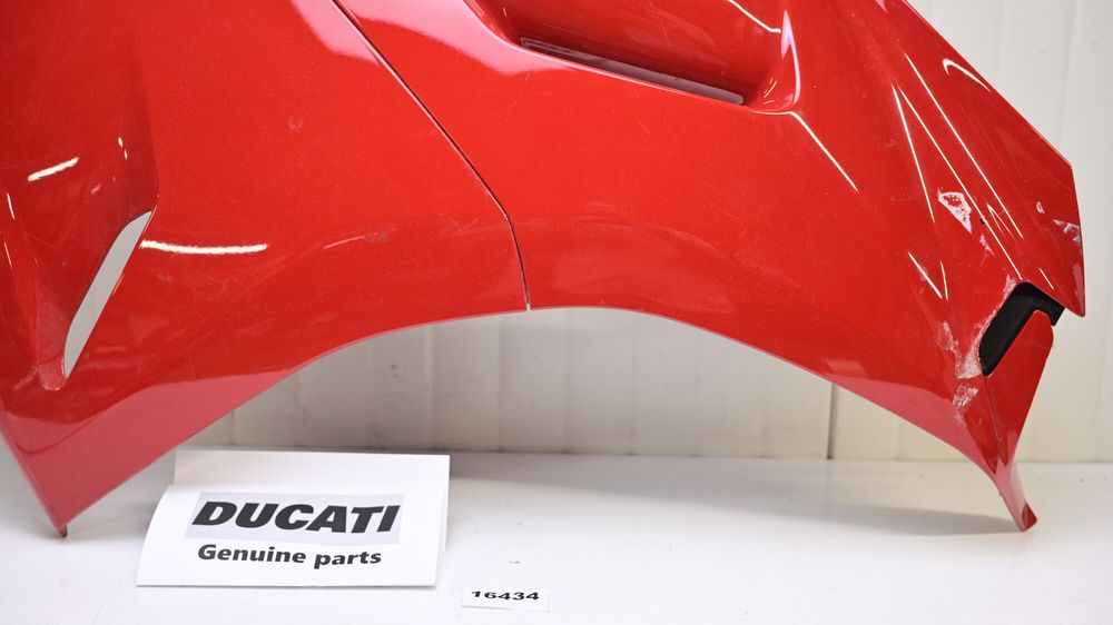 Carena Lateral Dreapta Inferioara Si Superioara Ducati Supersport 950