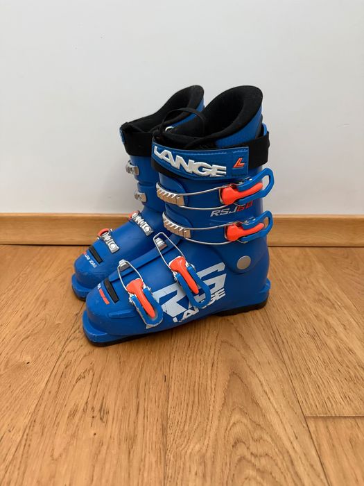 Детски ски обувки от 195мм до 225мм.