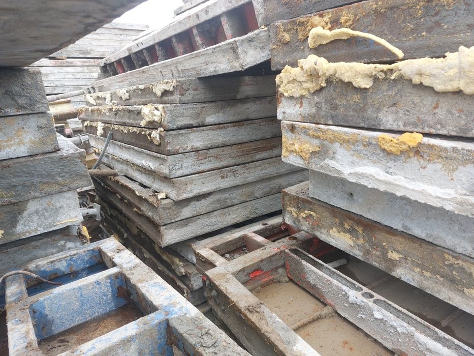 Продам опалубки металлические бу,