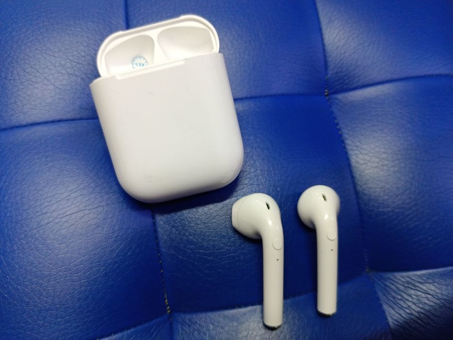 Почти новый. Айрподс