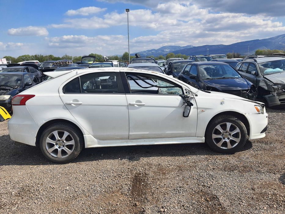 На части! Mitsubishi Lancer 2.0 DI-D